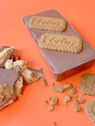 Personalised Biscoff and Kunafa Stuffed Chocolate Bar